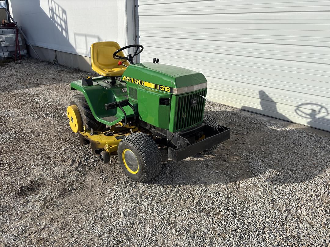 Image of John Deere 318 Primary image