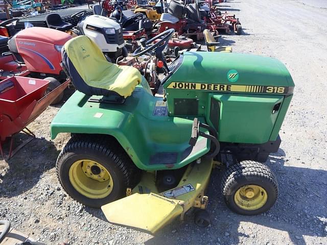 Image of John Deere 318 equipment image 1