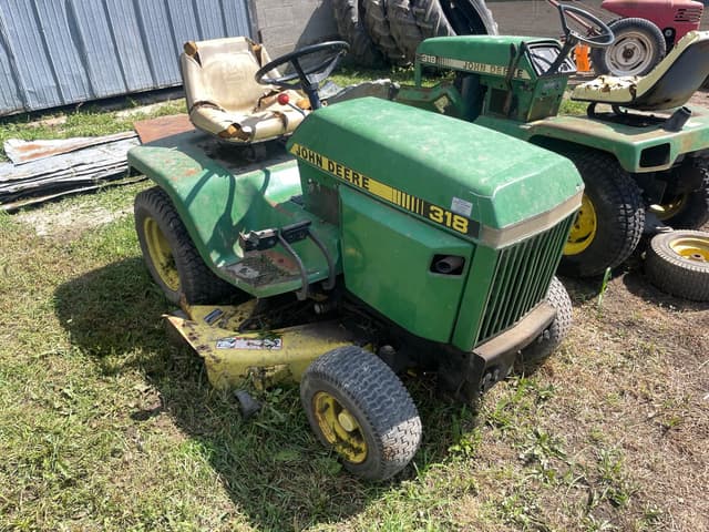 Image of John Deere 318 equipment image 2