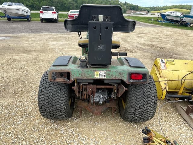 Image of John Deere 318 equipment image 4