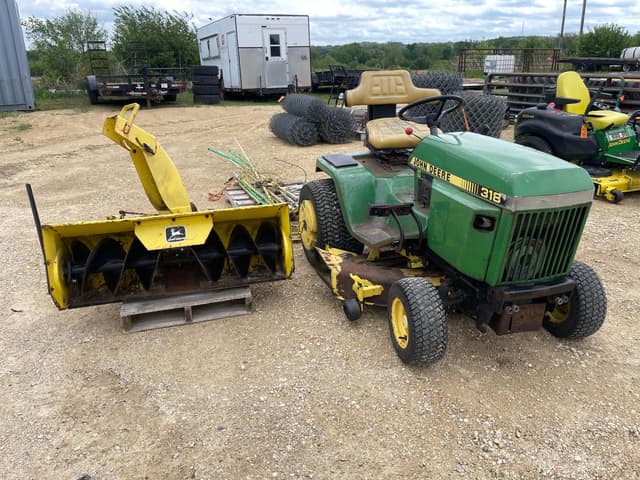 Image of John Deere 318 equipment image 1