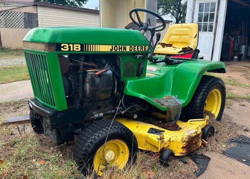 Image of John Deere 318 Primary image