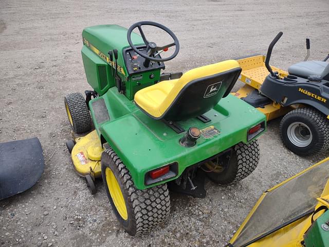 Image of John Deere 318 equipment image 2