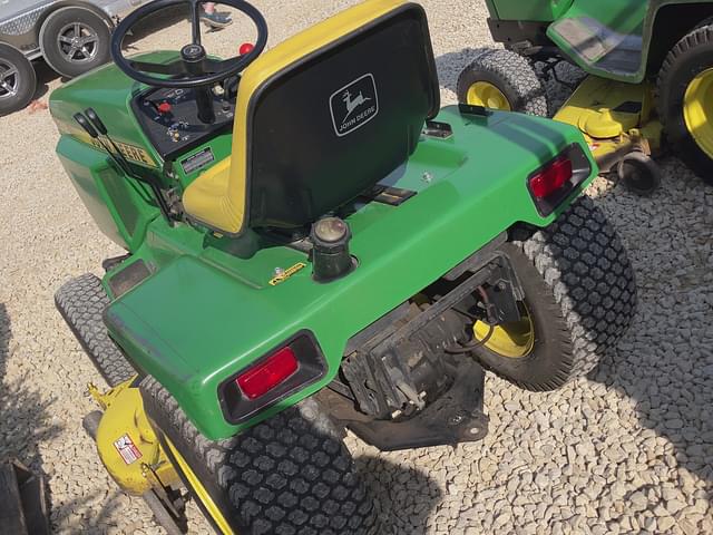 Image of John Deere 318 equipment image 4