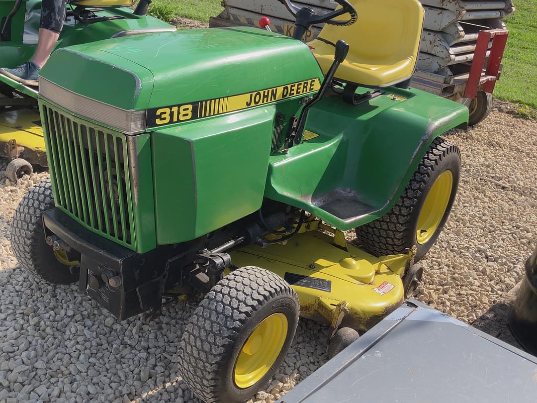 Image of John Deere 318 Primary image