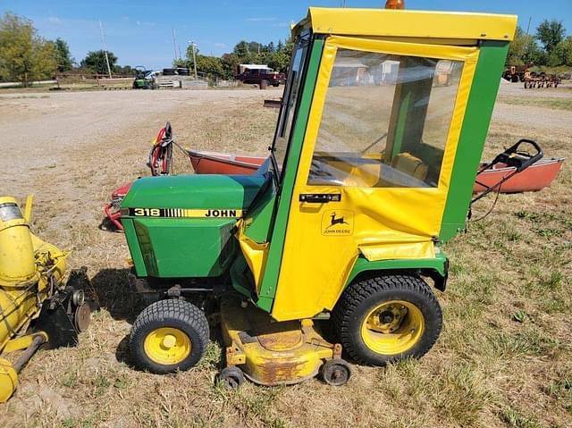 Image of John Deere 318 equipment image 1