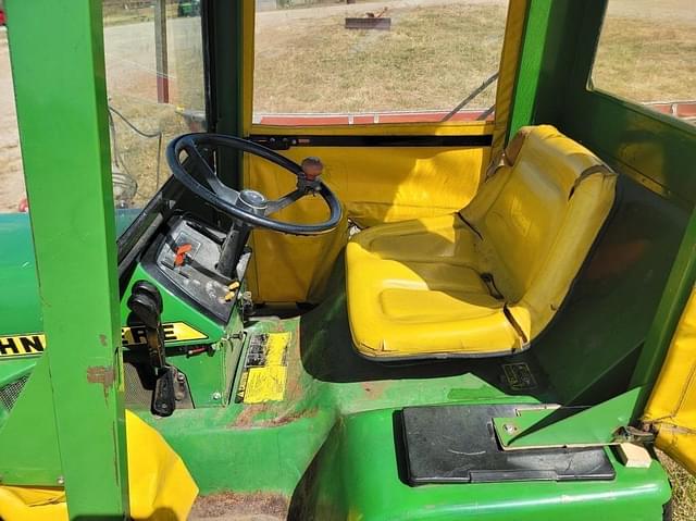 Image of John Deere 318 equipment image 2