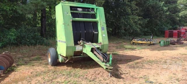 Image of John Deere 385 equipment image 2