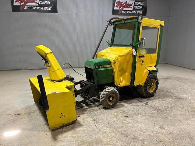 Image of John Deere 318 equipment image 1
