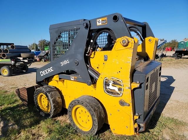 Image of John Deere 318G equipment image 2