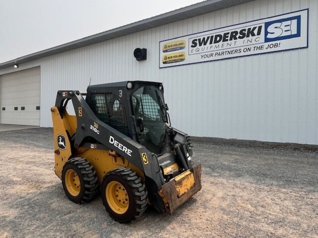John Deere 318G Equipment Image0