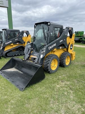 John Deere 318G Image