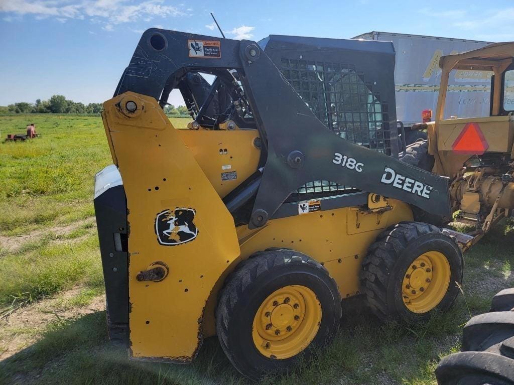 Main image John Deere 318G