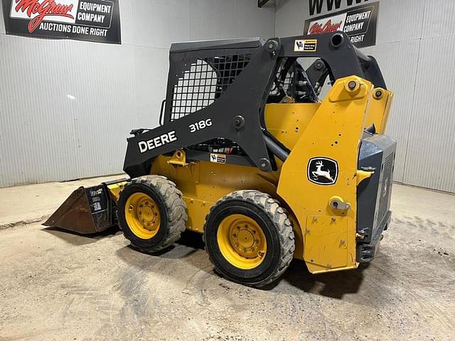 Image of John Deere 318G equipment image 2