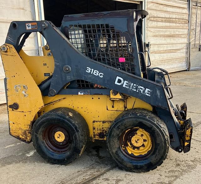 Image of John Deere 318G equipment image 1