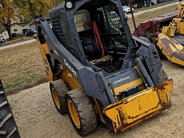 Image of John Deere 318G equipment image 1