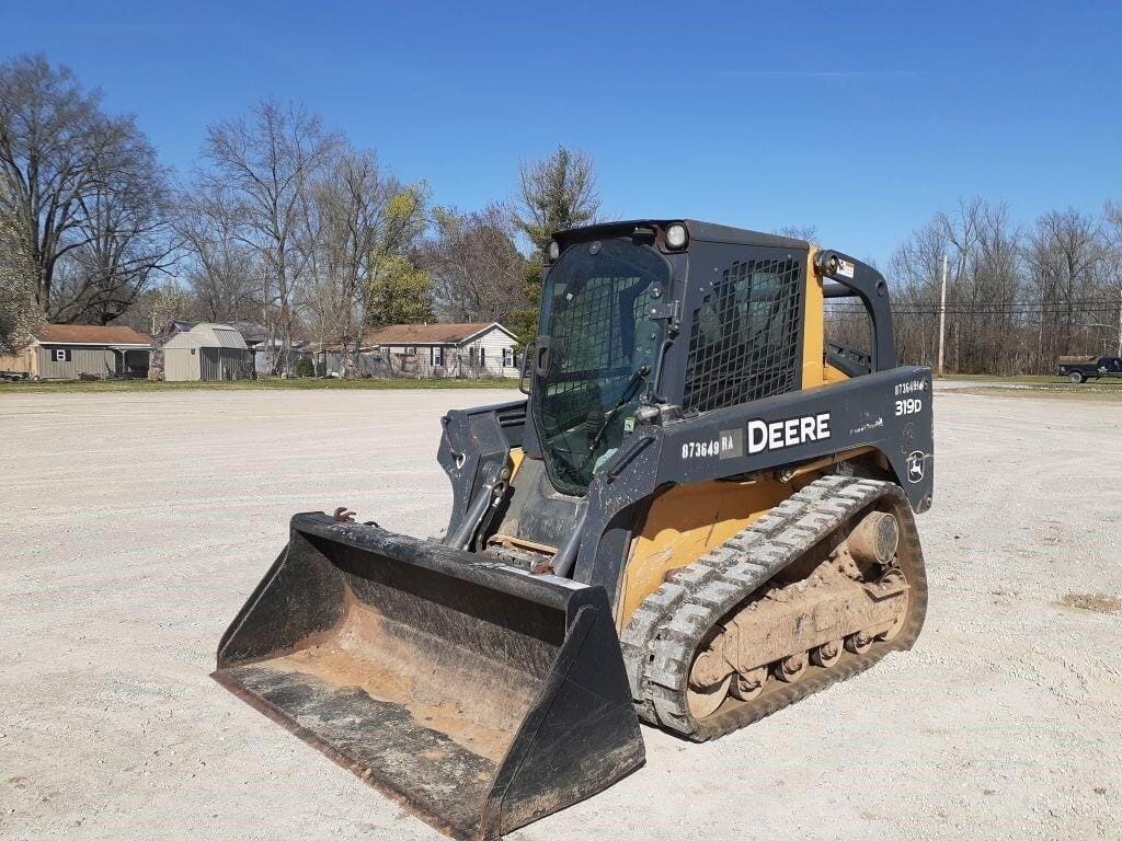 Main image John Deere 319D