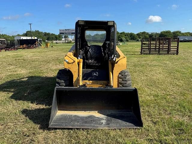 Image of John Deere 320 equipment image 1