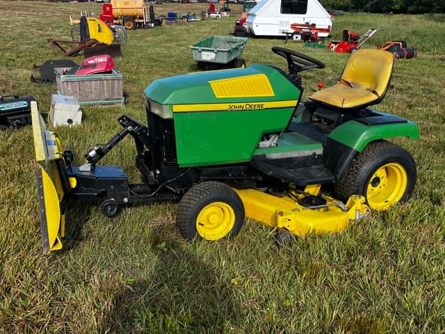 Image of John Deere 320 equipment image 1