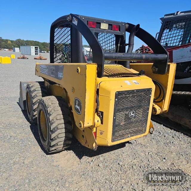 Image of John Deere 320 equipment image 4