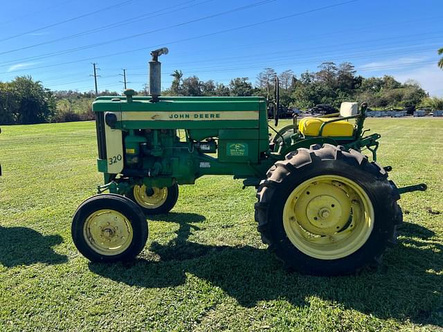 Image of John Deere 320 equipment image 4