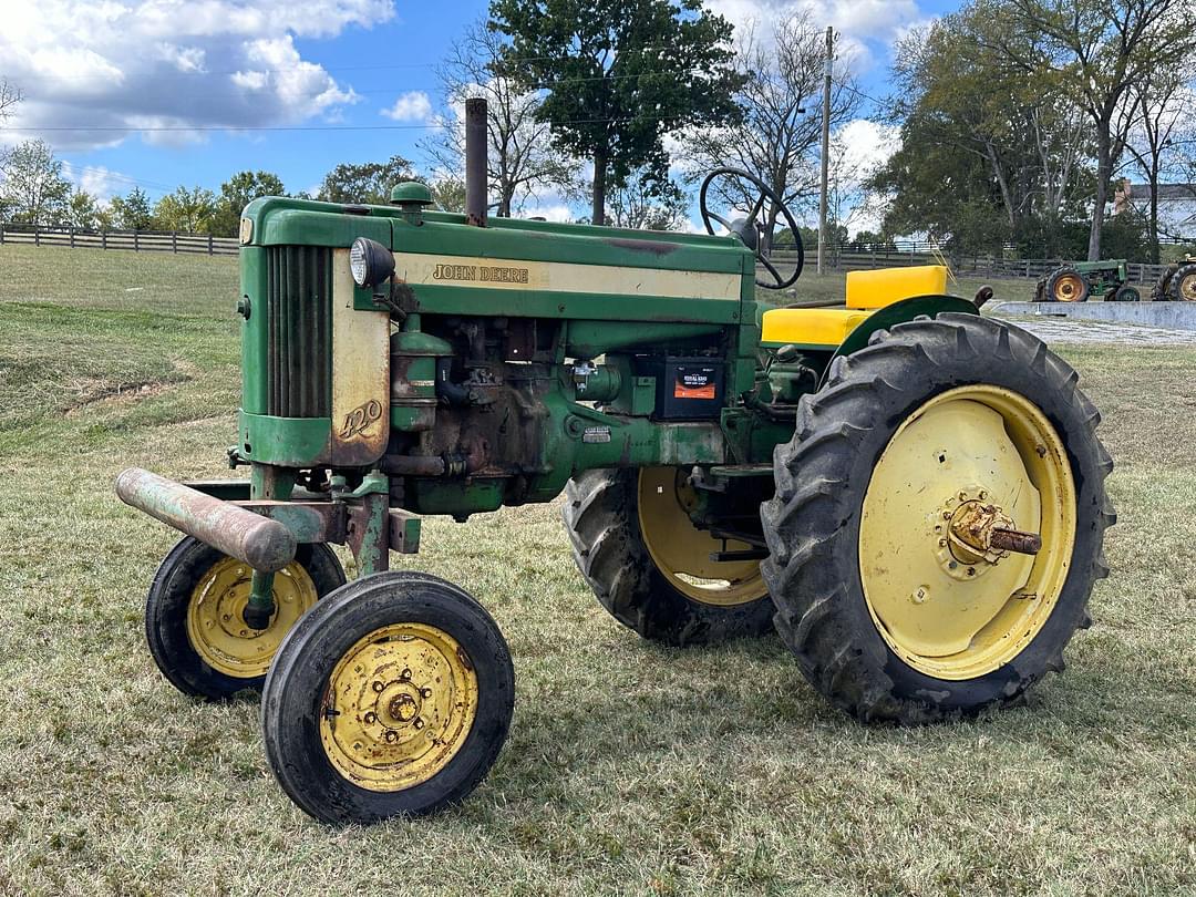 Image of John Deere 320 Primary image