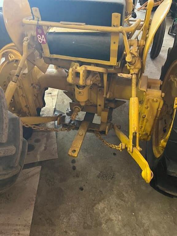 Image of John Deere 320 equipment image 3
