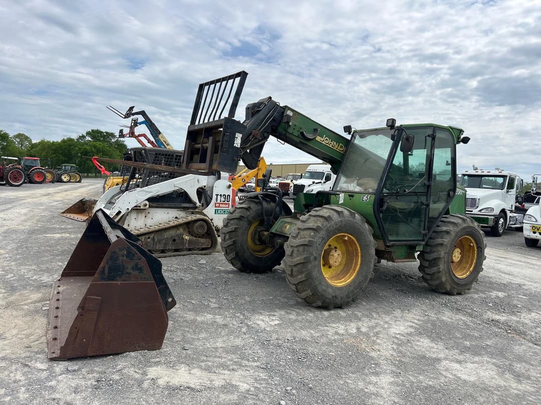 Image of John Deere 3200 Primary image