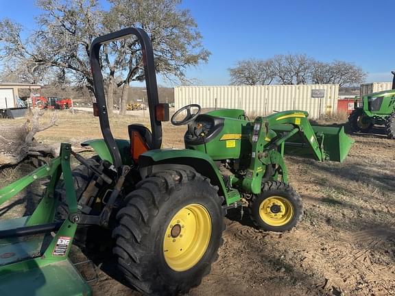 Image of John Deere 3203 equipment image 2