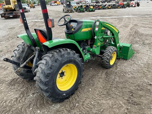 Image of John Deere 3203 equipment image 4