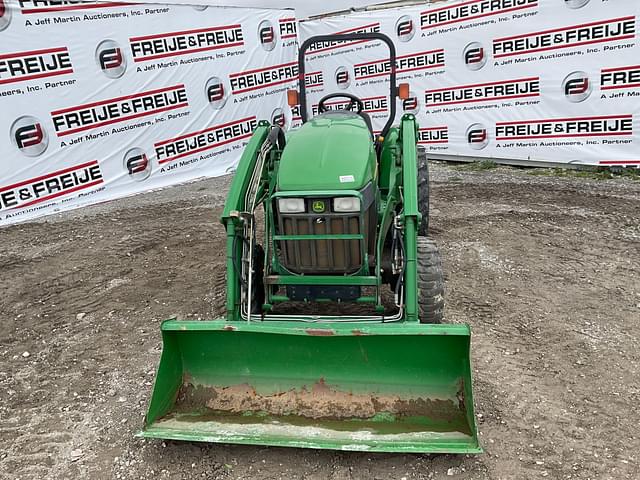 Image of John Deere 3203 equipment image 1