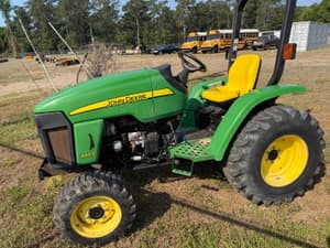 John Deere 3203 Image