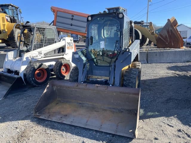 Image of John Deere 320D equipment image 2