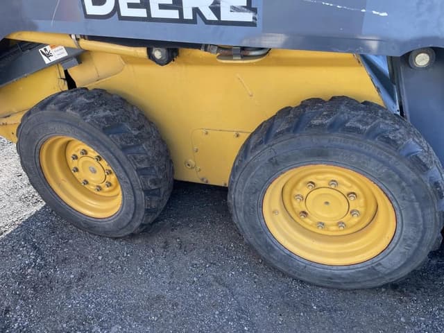 Image of John Deere 320D equipment image 3