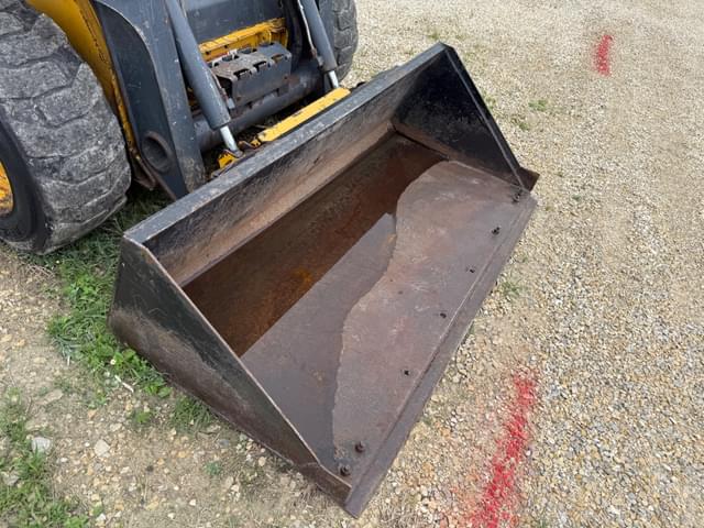 Image of John Deere 320D equipment image 2