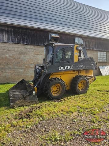 Main image John Deere 320E