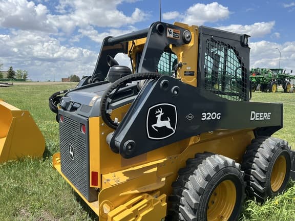 Image of John Deere 320G equipment image 4