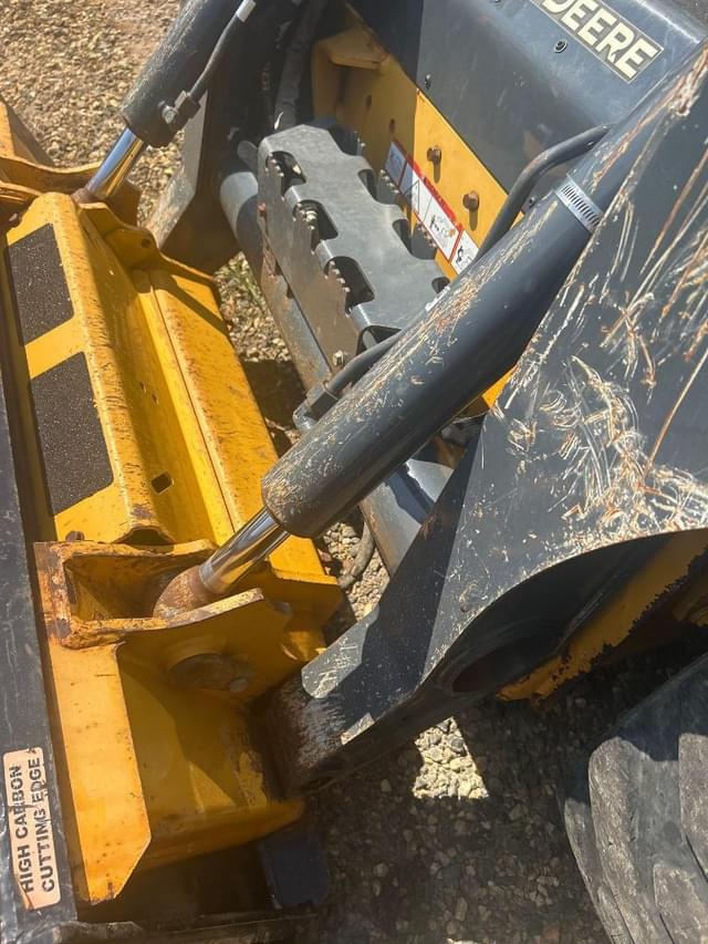 Image of John Deere 320G equipment image 2