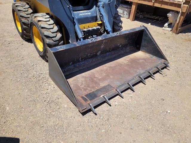 Image of John Deere 320G equipment image 2