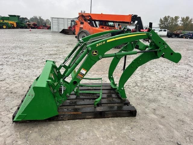 Image of John Deere 320R equipment image 1