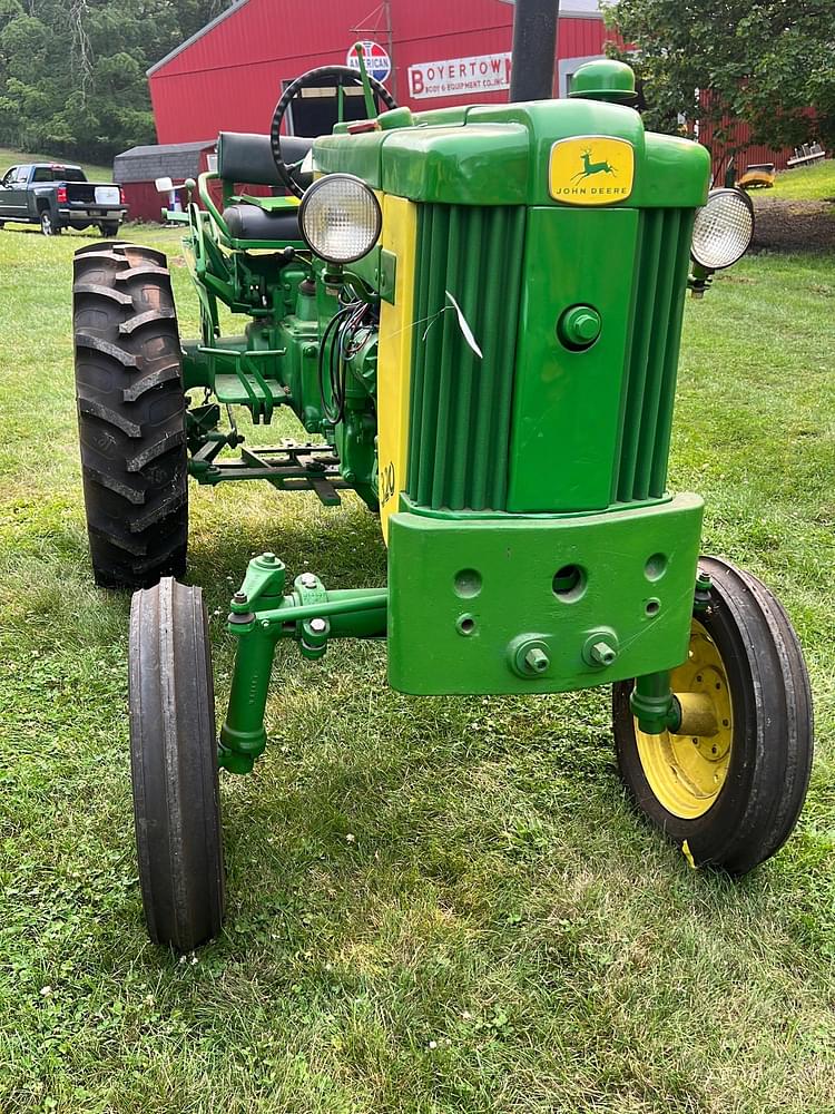 Main image John Deere 320 1