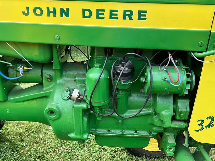 Main image John Deere 320 9