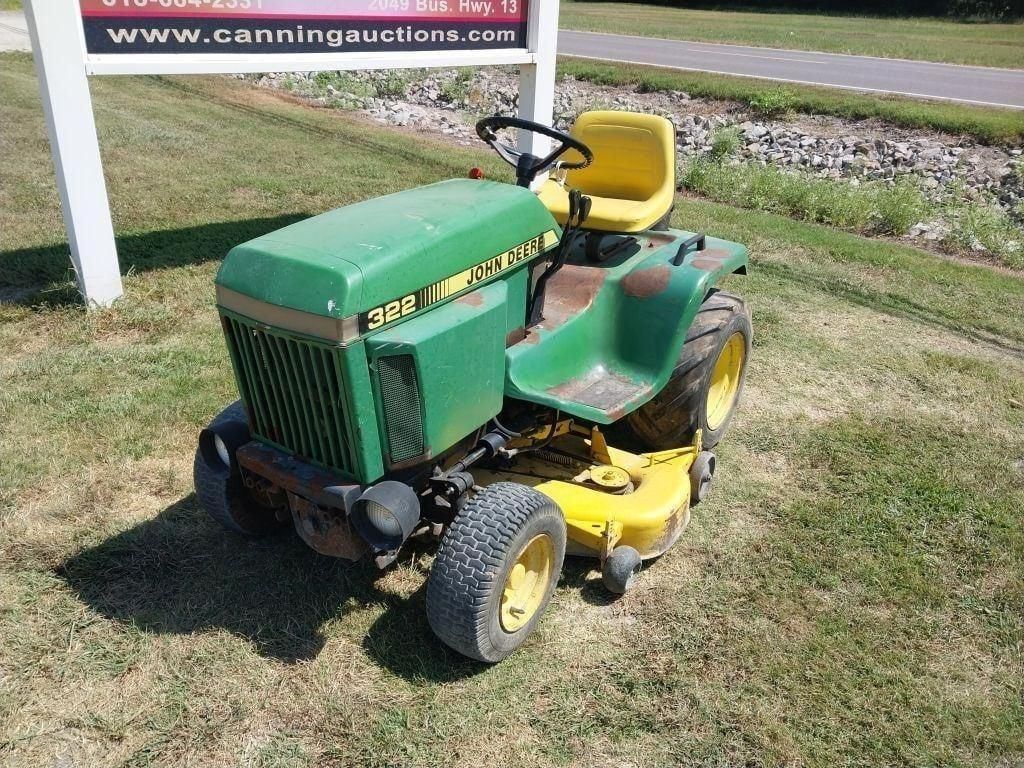 John Deere 322 Equipment Image0