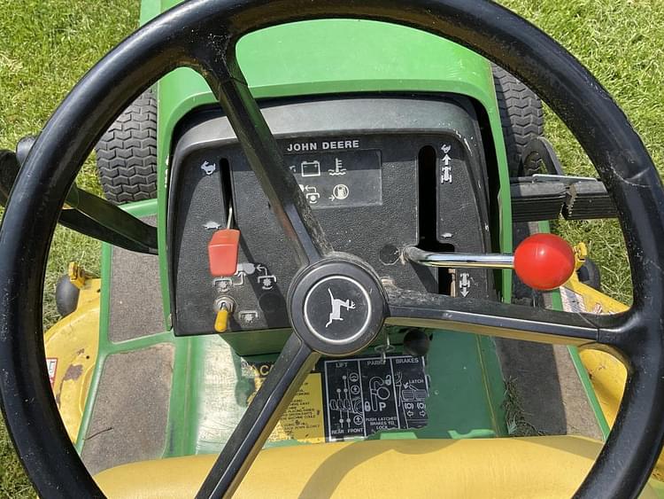 Main image John Deere 322 3