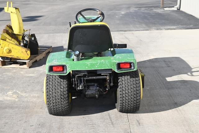 Image of John Deere 322 equipment image 4