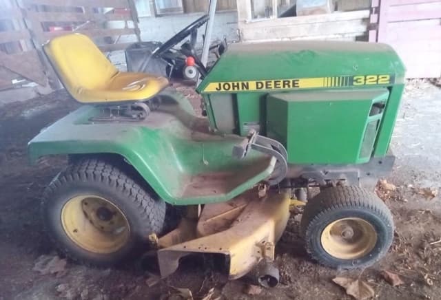 Image of John Deere 322 equipment image 2