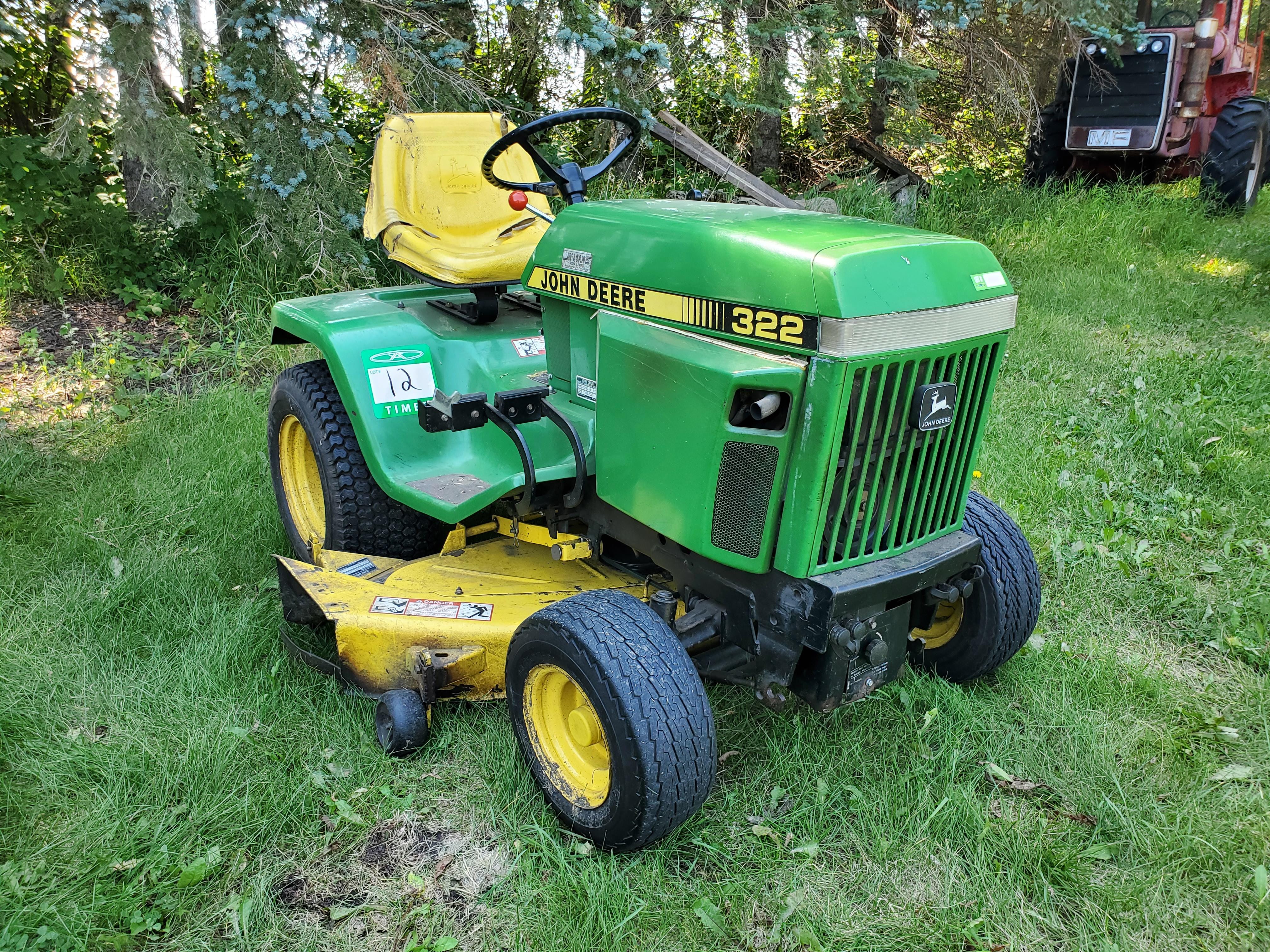 Main image John Deere 322