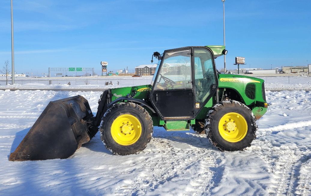 Main image John Deere 3220