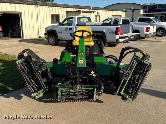 Image of John Deere 3225B equipment image 1