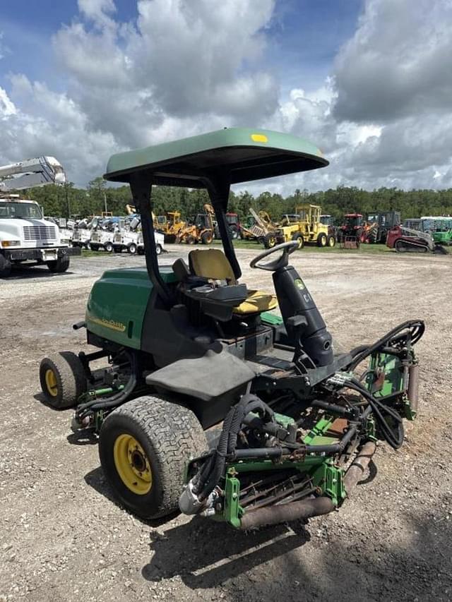 Image of John Deere 3225C equipment image 4